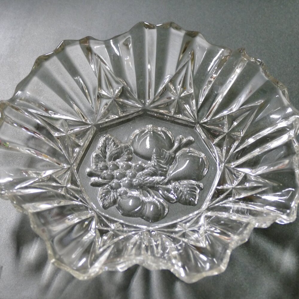 Vintage Federal Clear Glass Fruit Dish/Bowl - Pioneer Pattern w/ Ruffle Edge